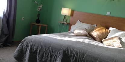 Monteurwohnung - Bettwäsche: Bettwäsche inklusive - PLZ 2301 (Österreich) - Eines der beiden Schlafzimmer,  - LenAs Gartenwohnung