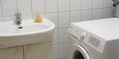 Monteurwohnung - Waschmaschine - Callenberg - Ferienwohnungen Hölig Waschmaschine zur Nutzung - Ferienwohnungen Constanze Hölig