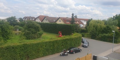 Monteurwohnung - Einzelbetten - Weinolsheim - Parkplätze sind auf der Straße i.d.R. ausreichend vorhanden - Monteurzimmer Trebur