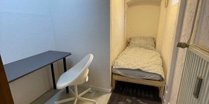Monteurwohnung - Bettwäsche: Bettwäsche inklusive - Hergenroth - Einzelzimmer - Ferienwohnung am Stadtrand (WLAN INKLUSIVE)