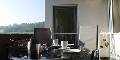 Monteurwohnung - Küche: eigene Küche - PLZ 74426 (Deutschland) - und es kann gemütlich zusammen gegessen werden. - guest apartment niederalfingen // Aalen-Ellwangen-Heidenheim-Schwäbisch Gmünd