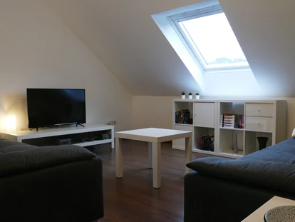 Monteurwohnung - Zimmertyp: Doppelzimmer - Baden-Württemberg - 2 bequeme Sofas laden zum relaxen ein - guest apartment niederalfingen // Aalen-Ellwangen-Heidenheim-Schwäbisch Gmünd