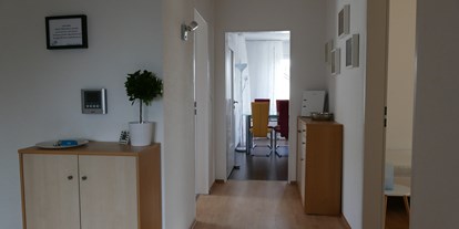 Monteurwohnung - Zimmertyp: Doppelzimmer - PLZ 74597 (Deutschland) - Der geräumige Eingangsbereich - guest apartment niederalfingen // Aalen-Ellwangen-Heidenheim-Schwäbisch Gmünd
