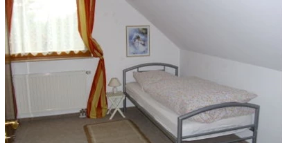 Monteurwohnung - Kühlschrank - Nentershausen (Hersfeld-Rotenburg) - Zimmer 4 - Nadine Brand Ferienhaus Bebra II