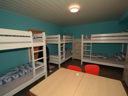 Monteurwohnung - Zimmertyp: Mehrbettzimmer - Geyer - 6 Bett Zimmer - Rüstzeit-Seltmann Sauna Fitness Fahrradverleih