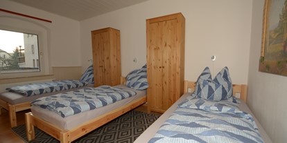 Monteurwohnung - Kühlschrank - Auerbach (Erzgebirgskreis) - 3 Bett Zimmer - Rüstzeit-Seltmann Sauna Fitness Fahrradverleih