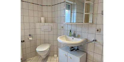 Monteurwohnung - Badezimmer: eigenes Bad - PLZ 55271 (Deutschland) - Bad - Monteurzimmer, Ferien Appartements Dolgesheim