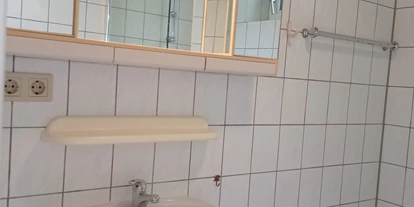 Monteurwohnung - Badezimmer: eigenes Bad - Bleckede Alt Garge - Wohnung für Monteure zu vermieten