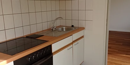 Monteurwohnung - Badezimmer: eigenes Bad - Besitz - Wohnung für Monteure zu vermieten