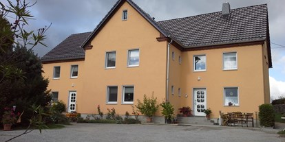 Monteurwohnung - Art der Unterkunft: Ferienwohnung - Arnsdorf - Burkhard Butterling