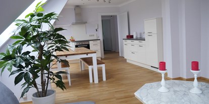 Monteurwohnung - Küche: eigene Küche - Talling - Küche - Casa-Bola Nonnweiler