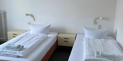 Monteurwohnung - Bettwäsche: Bettwäsche inklusive - Nordrhein-Westfalen - Zwei Einzelbetten - David Fröse