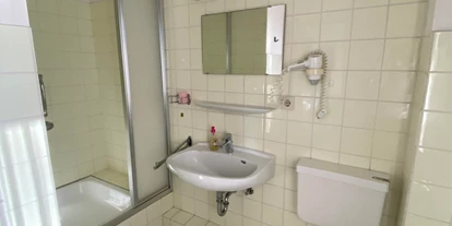 Monteurwohnung - Badezimmer: eigenes Bad - PLZ 32683 (Deutschland) - David Fröse