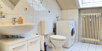 Monteurwohnung - Kühlschrank - PLZ 93149 (Deutschland) - Badezimmer - (SAD131) Liebevoll eingerichtete Monteurwohnung
