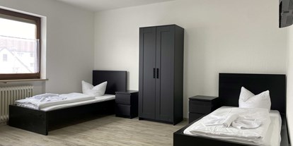 Monteurwohnung - Badezimmer: eigenes Bad - Schmidmühlen - Schlafzimmer - Komfortable Monteurwohnung (SAD201)
