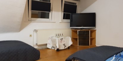 Monteurwohnung - Zimmertyp: Doppelzimmer - Seeburg (Landkreis Göttingen) - 3 Bett und 2 Bett auch als 1 Einzelzimmer. Alles nach Absprache. - Beata Holz