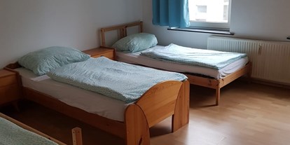 Monteurwohnung - Hund erlaubt - 3 Bett Zimmer - Apartment Monteurzimmer Duisburg