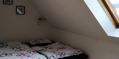 Monteurwohnung - Bettwäsche: Bettwäsche inklusive - PLZ 32791 (Deutschland) - Dein Zimmer  - Blick ins Grüne 