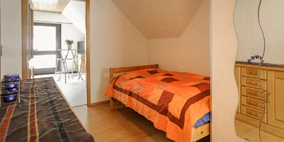 Monteurwohnung - Küche: eigene Küche - PLZ 73098 (Deutschland) - Bett im Flur - Ferienwohnung Klenk 2