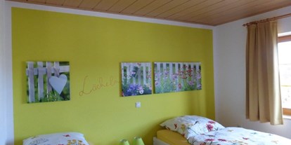 Monteurwohnung - Art der Unterkunft: Ferienwohnung - Rudolstadt - Schlafzimmer , 2 Einzelbetten - Kleine Gartenwohnung