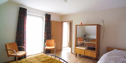 Monteurwohnung - Zimmertyp: Doppelzimmer - PLZ 26871 (Deutschland) - Schlafzimmer : 1 Doppelbet    1 Einzelbet - Surwolds Wald monteurzimmer umgebung Papenburg max 4 Personen