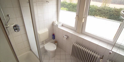 Monteurwohnung - Küche: eigene Küche - Sögel - Badezimmer - Surwolds Wald monteurzimmer umgebung Papenburg max 4 Personen