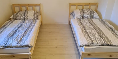 Monteurwohnung - Bettwäsche: Bettwäsche inklusive - Luegstetten - Monteurzimmer