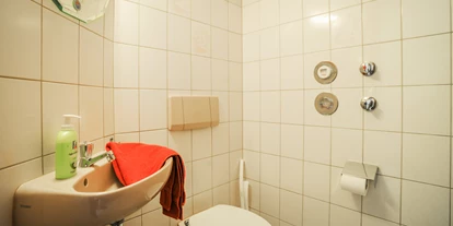 Monteurwohnung - Zimmertyp: Doppelzimmer - PLZ 72631 (Deutschland) - Toilette - Ferienwohnung Klenk 3