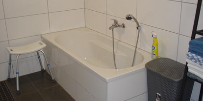 Monteurwohnung - Badezimmer: eigenes Bad - Mosel - Wohnen auf Zeit in Dieblich - Nähe Koblenz