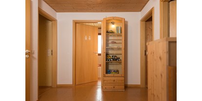 Monteurwohnung - Zimmertyp: Doppelzimmer - PLZ 74399 (Deutschland) - Flur - Haus Feldblick Neubulach