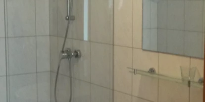Monteurwohnung - Einzelbetten - Niederösterreich - Dusche  - Vermietung Muck 
