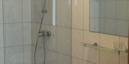 Monteurwohnung - Maiß - Dusche  - Vermietung Muck 