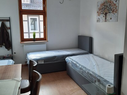 Monteurwohnung - Bettwäsche: Bettwäsche inklusive - Einbeck - Einzelbetten - Kleen-Monteurzimmer Einbeck/Northeim