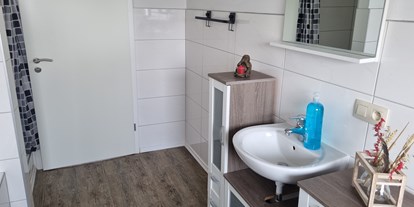 Monteurwohnung - Badezimmer: Gemeinschaftsbad - Lüttich - Andreas Rauw