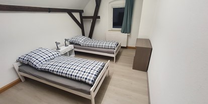 Monteurwohnung - Badezimmer: eigenes Bad - Heidenau (Landkreis Sächsische Schweiz) - Monteurwohnung komplett ausgestattet für bis zu 4 Arbeiter 