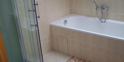 Monteurwohnung - Badezimmer: eigenes Bad - Tschechien - Haus Pod Lipou