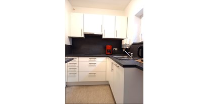Monteurwohnung - Zimmertyp: Doppelzimmer - Hahnheim - Business-/ Monteurzimmer / fitter apartement, Mindestmietdauer 3 Monate