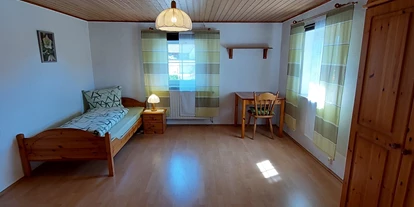 Monteurwohnung - Art der Unterkunft: Ferienwohnung - Goldkronach - Zimmer grün - Monteurwohnung Euben