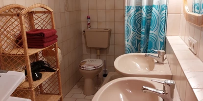 Monteurwohnung - Mainleus - Bad mit Dusche und WC - Monteurwohnung Euben