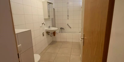 Monteurwohnung - Zimmertyp: Einzelzimmer - PLZ 70329 (Deutschland) - Bad  - Monteurwohnung Stuttgart
