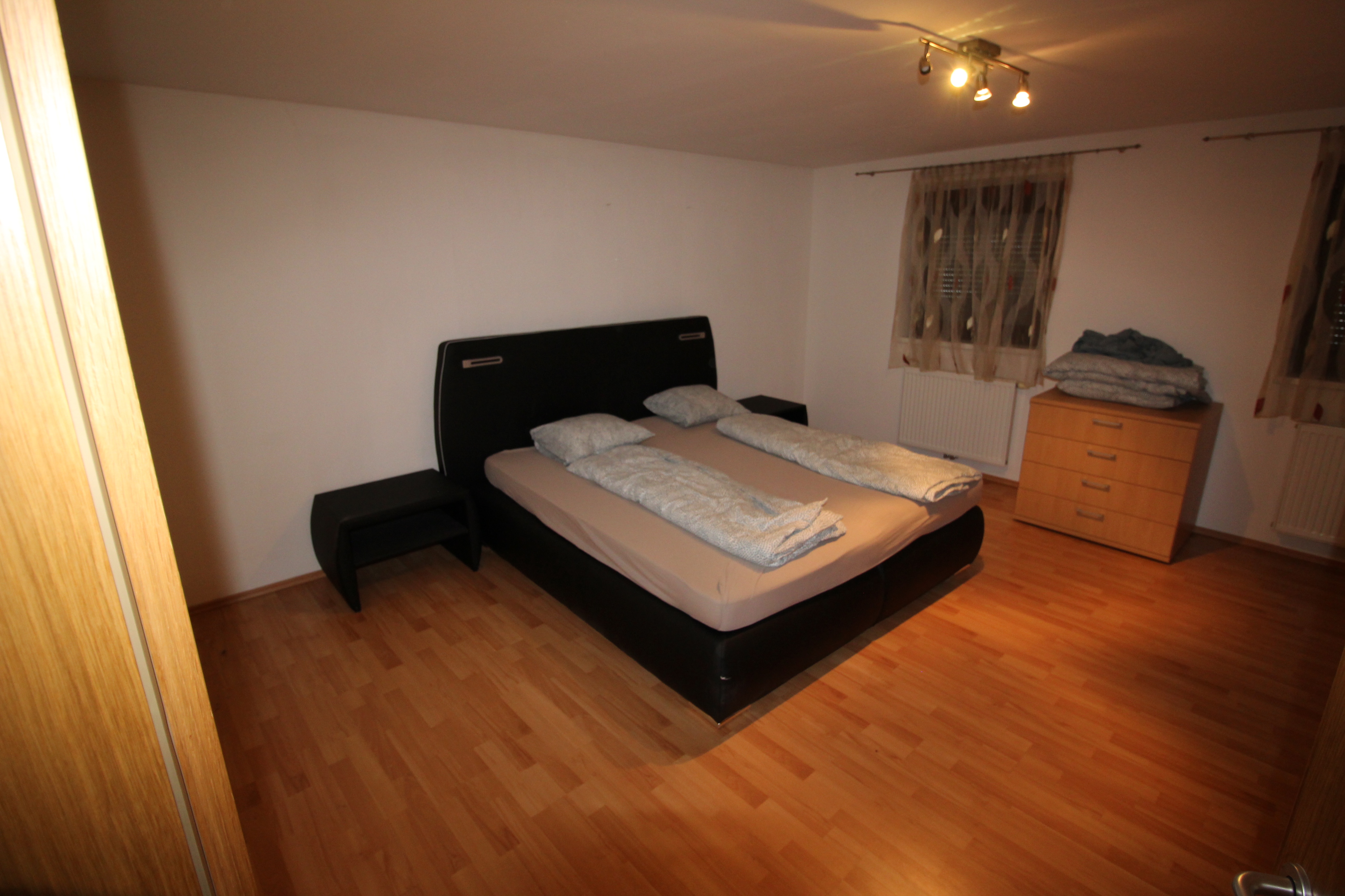 Monteurzimmer - Zustellbett vorhanden - Arbeiterwohnung Haiming