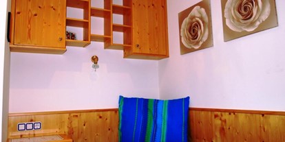 Monteurwohnung - Badezimmer: eigenes Bad - Zell (Kufstein) - Zentrales Studio in Niederau