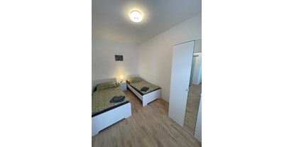 Monteurwohnung - Bettwäsche: Bettwäsche inklusive - Ogrosen - Doppelzimmer - Unterkunft Kalkwitz