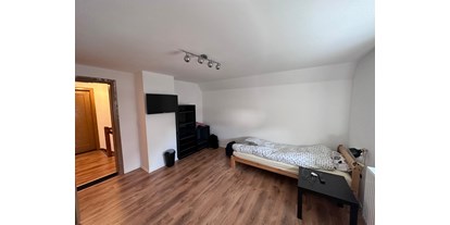 Monteurwohnung - Zimmertyp: Einzelzimmer - Röfingen Günzburg - Haus am Krähenbach