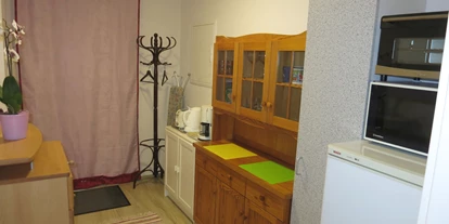 Monteurwohnung - Waschmaschine - Walheim - Teeküche - Voll möbliertes Zimmer mit separatem Bad in 2er-WG