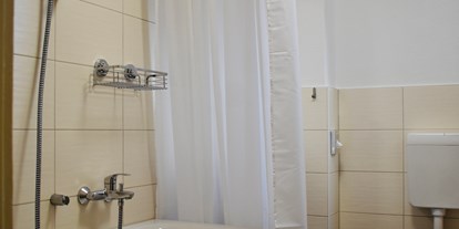 Monteurwohnung - Badezimmer: eigenes Bad - Senftenberg Hörlitz - Kontorhaus Senftenberg