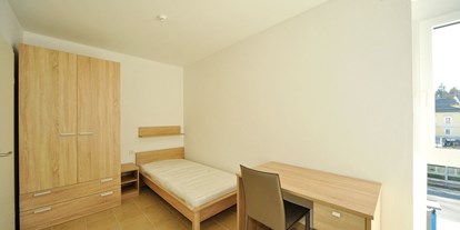 Monteurwohnung - Zimmertyp: Mehrbettzimmer - Monteurzimmer in Leoben 7 - 90+ Monteurzimmer in Leoben, Einzelbetten, Parkplätze, WIFI, Küchen