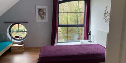 Monteurwohnung - Einzelbetten - Kollmar - Schlafzimmer2 21qm
2 Einzelbetten
Zustellbett möglich - Monteur beim Fuchsbau