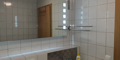 Monteurwohnung - Badezimmer: eigenes Bad - Leimen (Rhein-Neckar-Kreis) - Bad - gemütliche moderne Wohnung / Monteurzimmer Nähe Heidelberg