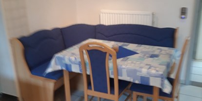 Monteurwohnung - PLZ 67550 (Deutschland) - Küche mit Sitzecke - Zimmer und Ferienwohnungen Spiess